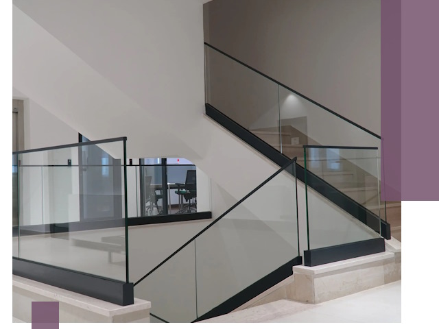 Стеклянные перила премиум-класса с установкой в Ростове-на-Доне