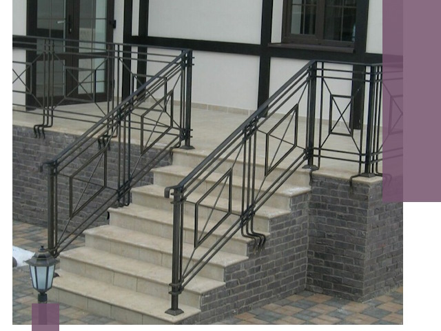 Перила для крыльца в Ростове-на-Доне — монтаж, изготовление и установка